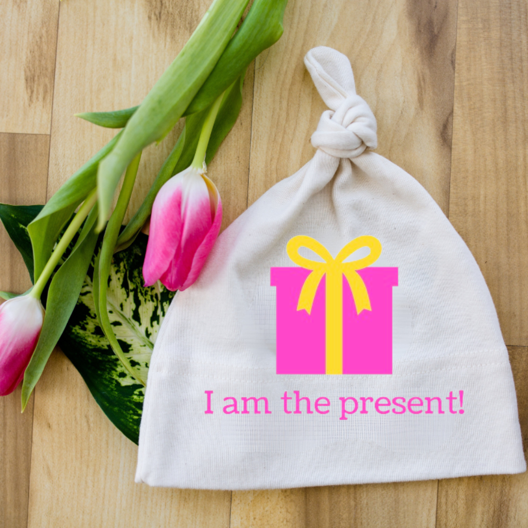 Pink I Am The Present Long Sleeve Romper & Hat Gift Set