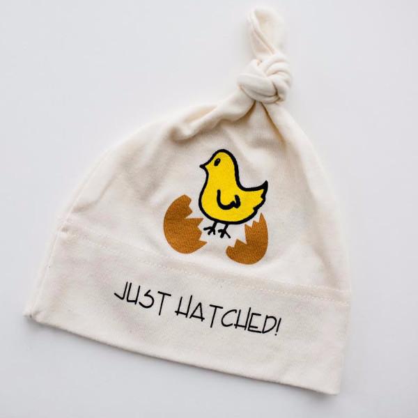 Just Hatched Short Sleeve Romper & hat Gift Set