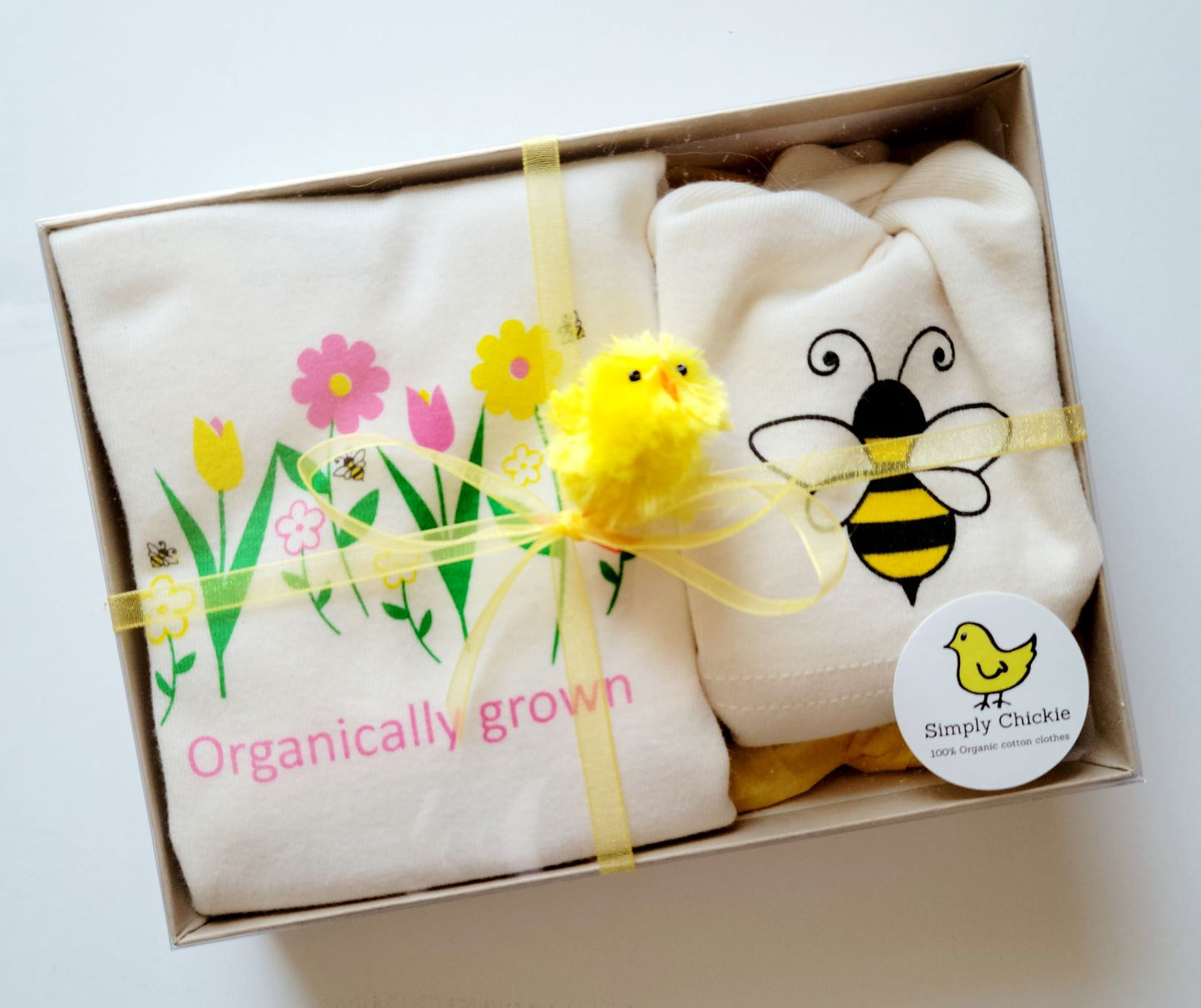 Organic Cotton Baby Gift Set Flowers and honey bee beanie hat - Simply Chickie