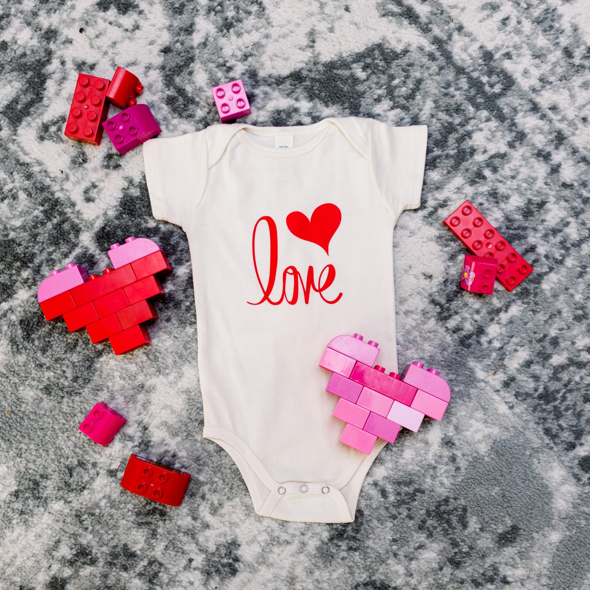 Organic cotton baby onesie - Love NEW ITEM - Simply Chickie