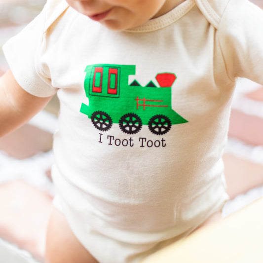 Organic cotton baby gift set - Train - Simply Chickie