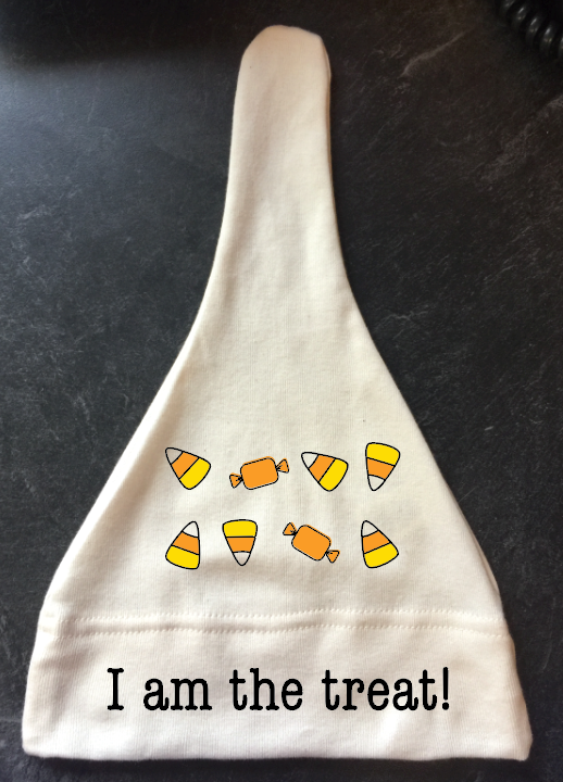 Organic Cotton Baby Hat - Halloween - I am the treat Unisex Design - Simply Chickie