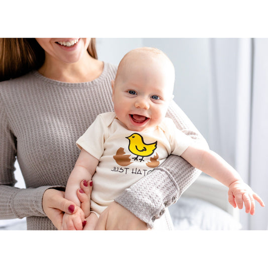 Organic cotton baby onesie - Just hatched - Simply Chickie