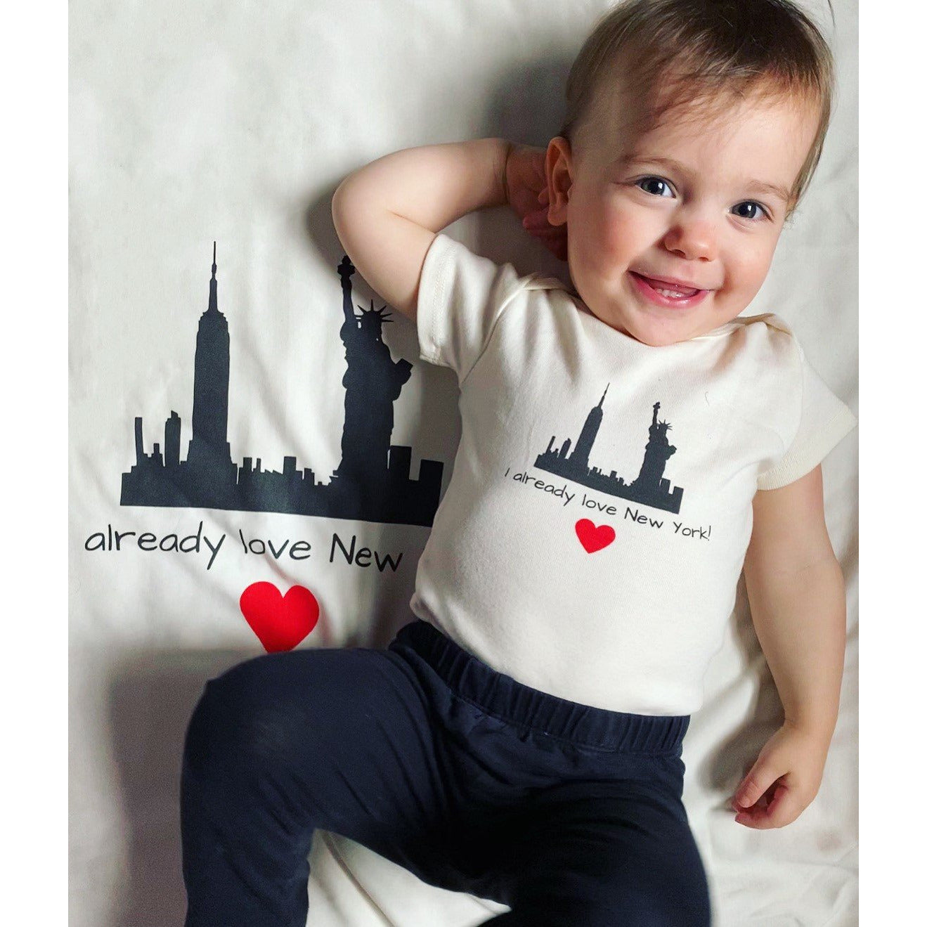 Organic cotton baby onesie - New York PLEASE NOTE. This design is also available in kid t-shirts: 2T, 4T, 6T - Simply Chickie