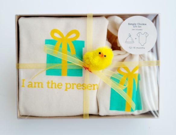 Organic Cotton Baby Gift Set - romper & hat - present LONG SLEEVE - Simply Chickie