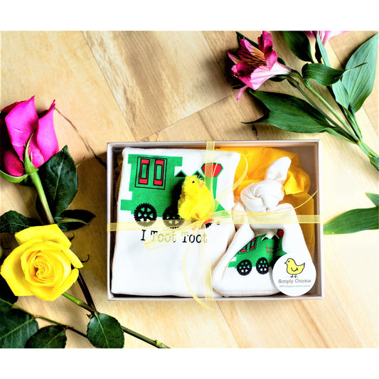 Organic cotton baby gift set - Train LONG SLEEVE AVAILABLE - Simply Chickie