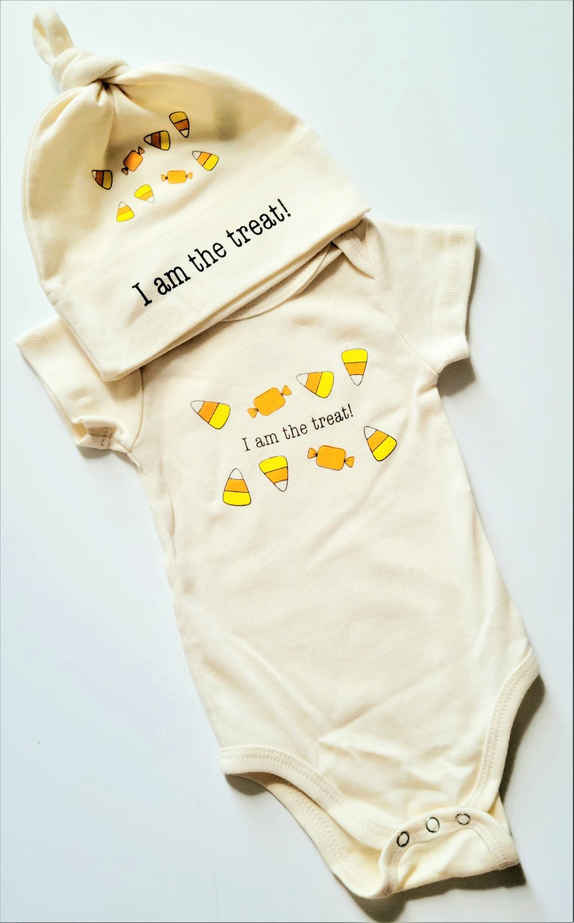 Organic cotton baby gift set - Halloween - I am the treat - Simply Chickie